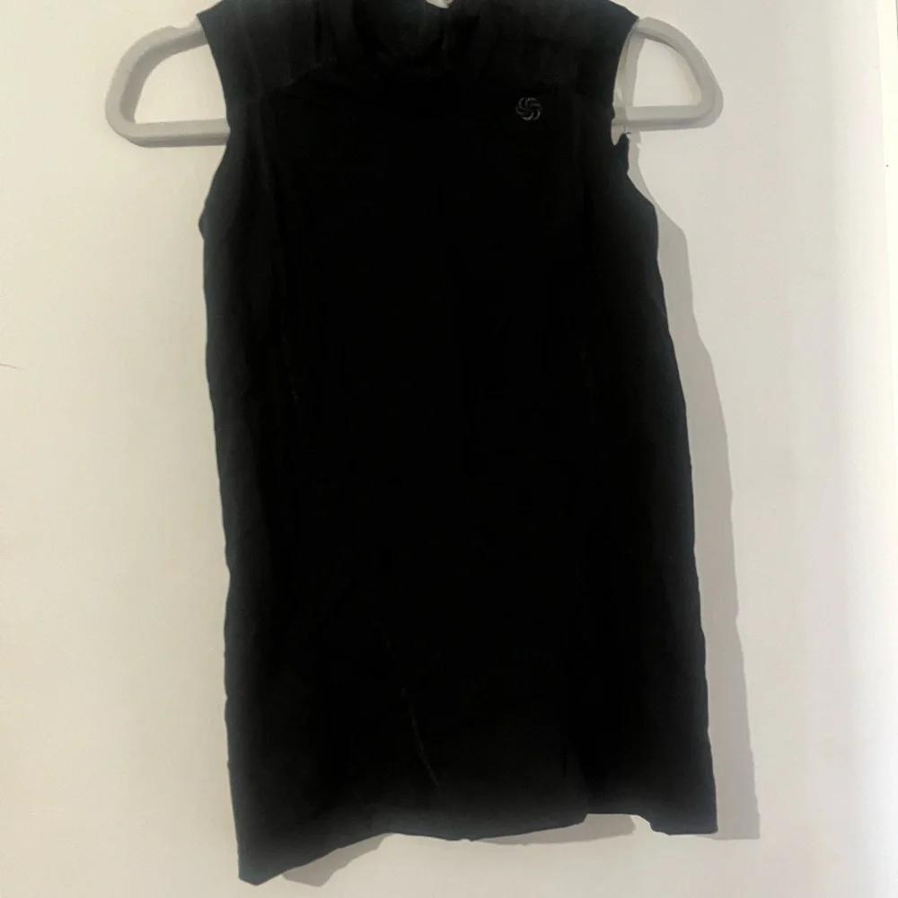 Intelliskin Black Sleeveless Posture Top - Picture 1 of 5